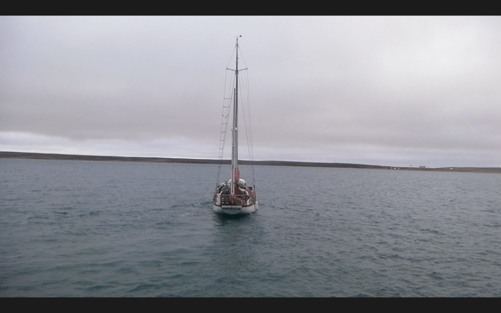 Empiricus headed for the crane site.